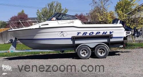 Tekniset tiedot ja arvostelut